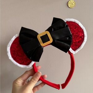 Festive Minnie Mouse-Inspired Santa Headband – Holiday Cheer Accessory